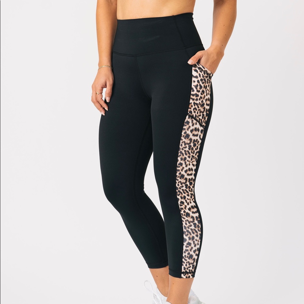 Leopard Pocket Brilliant Hi-Rise Capri 20" (8-10)
